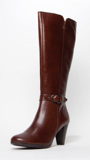 Lola Mid heel leather boots