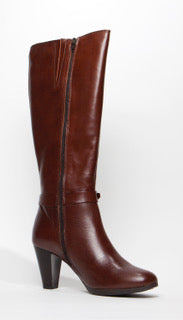 Lola Mid heel leather boots